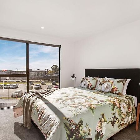 Stylish Brand New Sunny 3Bdrm 3Bth Garage Sleeps 6 Apartment Christchurch Bagian luar foto